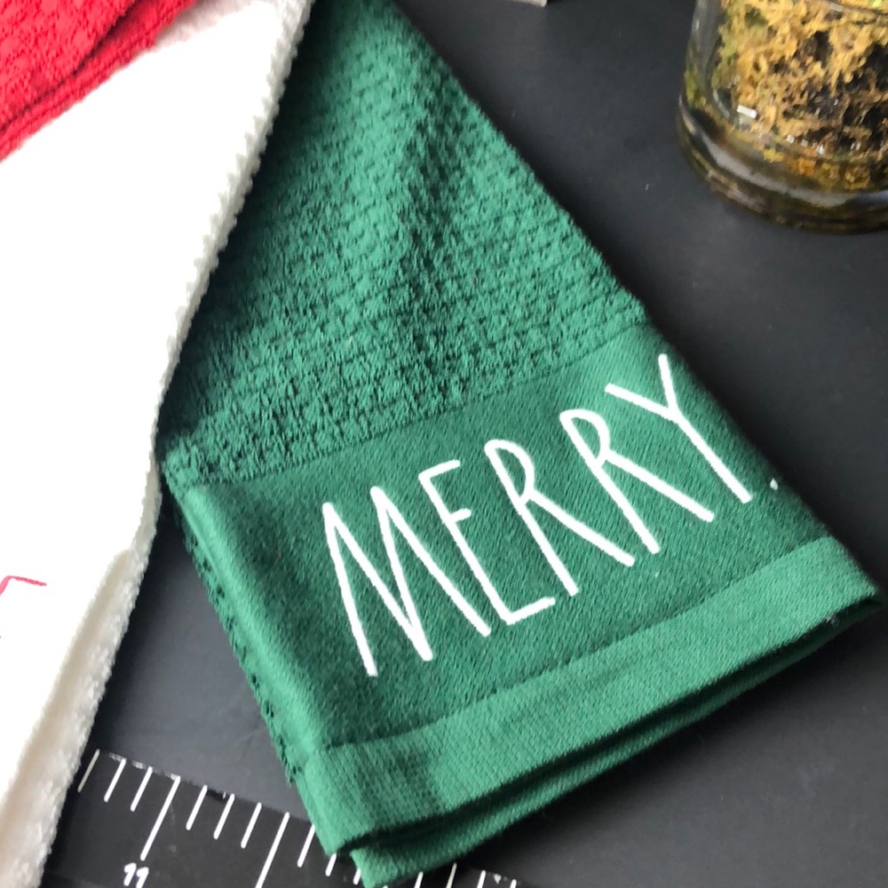 NEW Rae Dunn Christmas kitchen towels Set of 3 - Picture 8 of 10